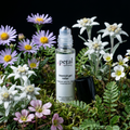 Blemish gel roller with flowers and greenery